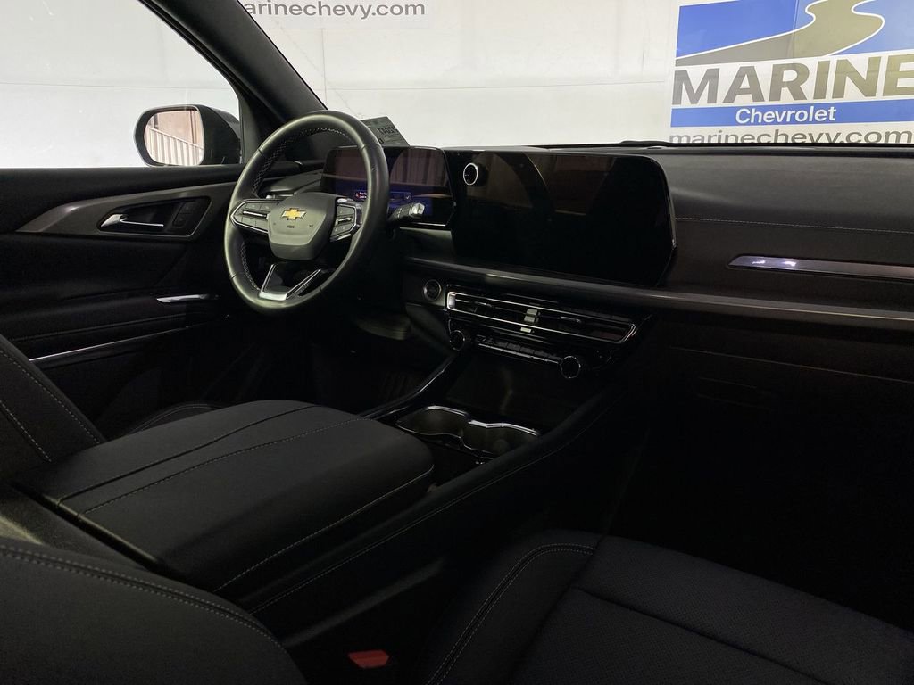 Used 2026 Chevrolet Traverse LT FWD image 26