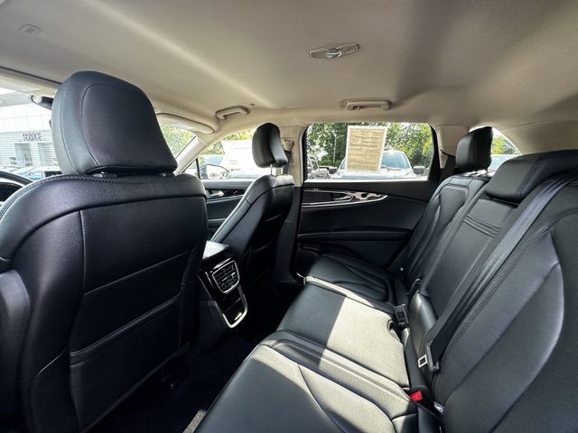Certified 2023 Lincoln Nautilus AWD w/ Premium Package image 18