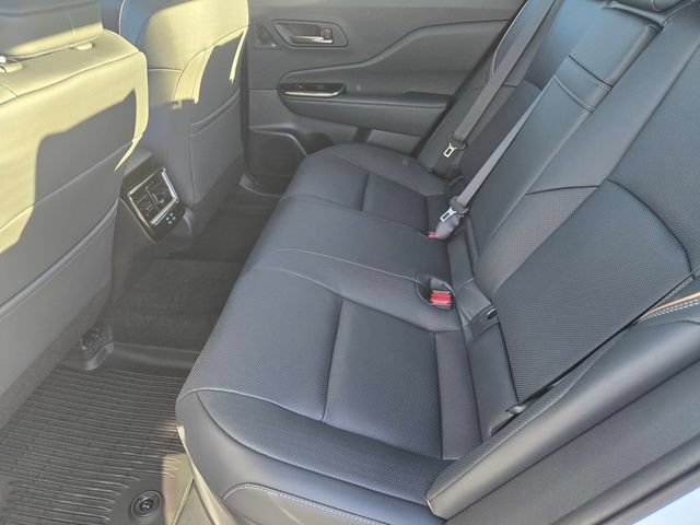 New 2026 Toyota Crown Platinum AWD/4WD image 9