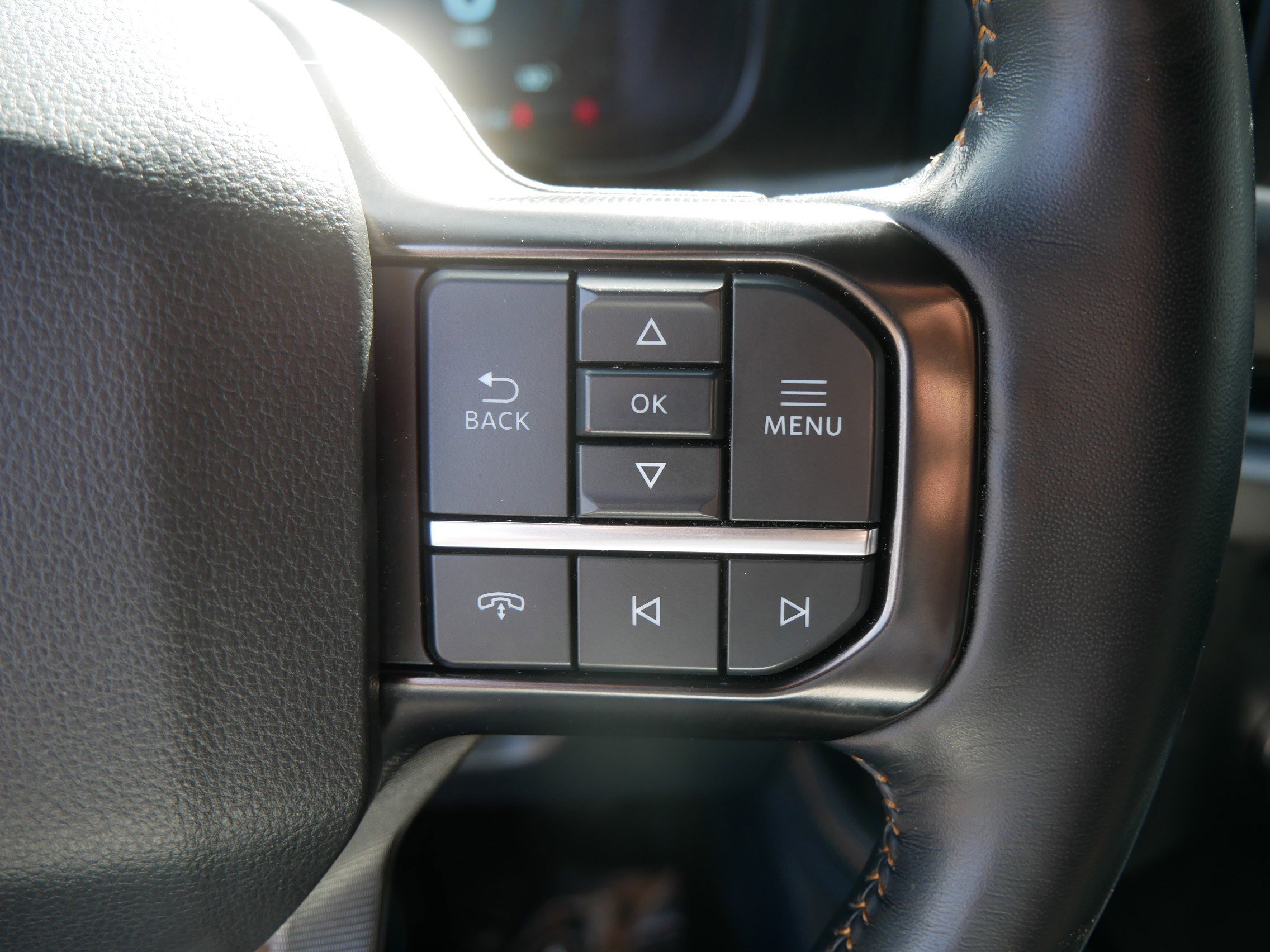 Used 2023 Ford F450 Platinum w/ FX4 Off-Road Package image 29