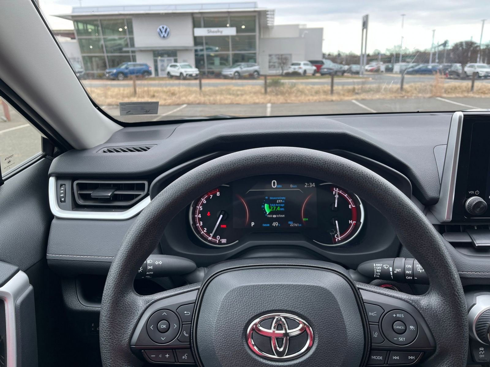 Used 2025 Toyota RAV4 XLE image 35