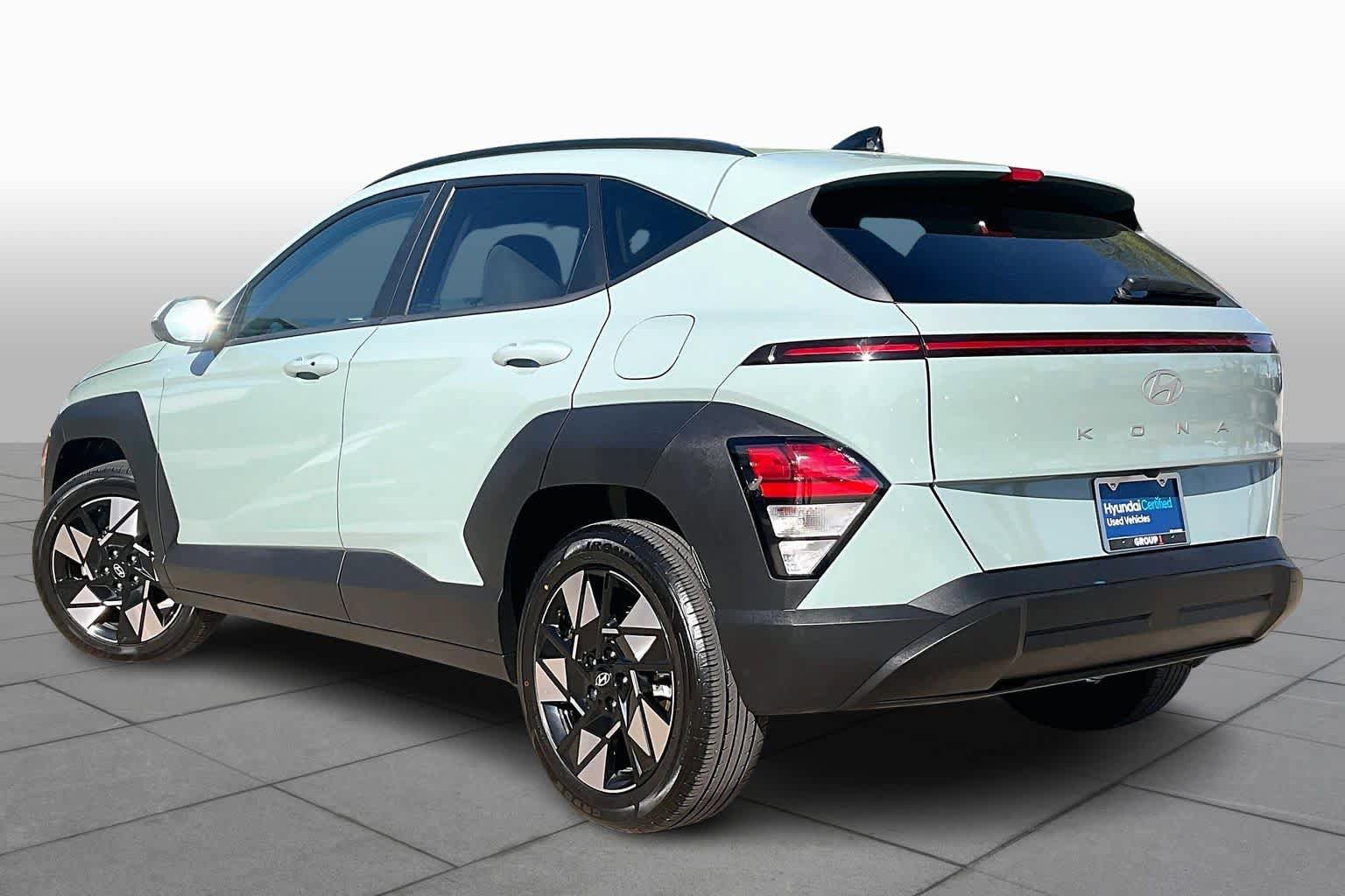 Certified 2025 Hyundai Kona SEL image 12