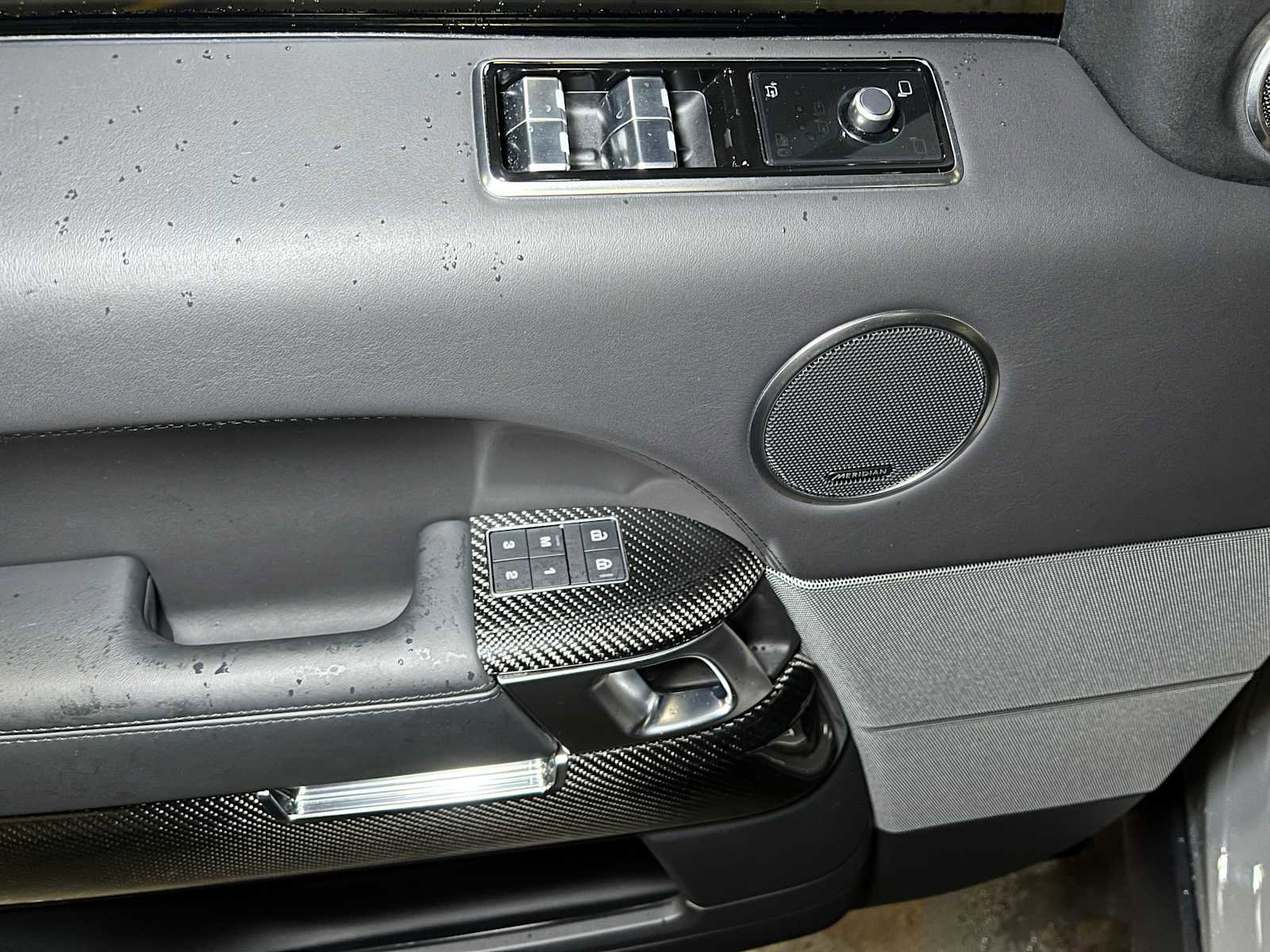 Used 2021 Land Rover Range Rover Sport SVR Carbon Edition image 22