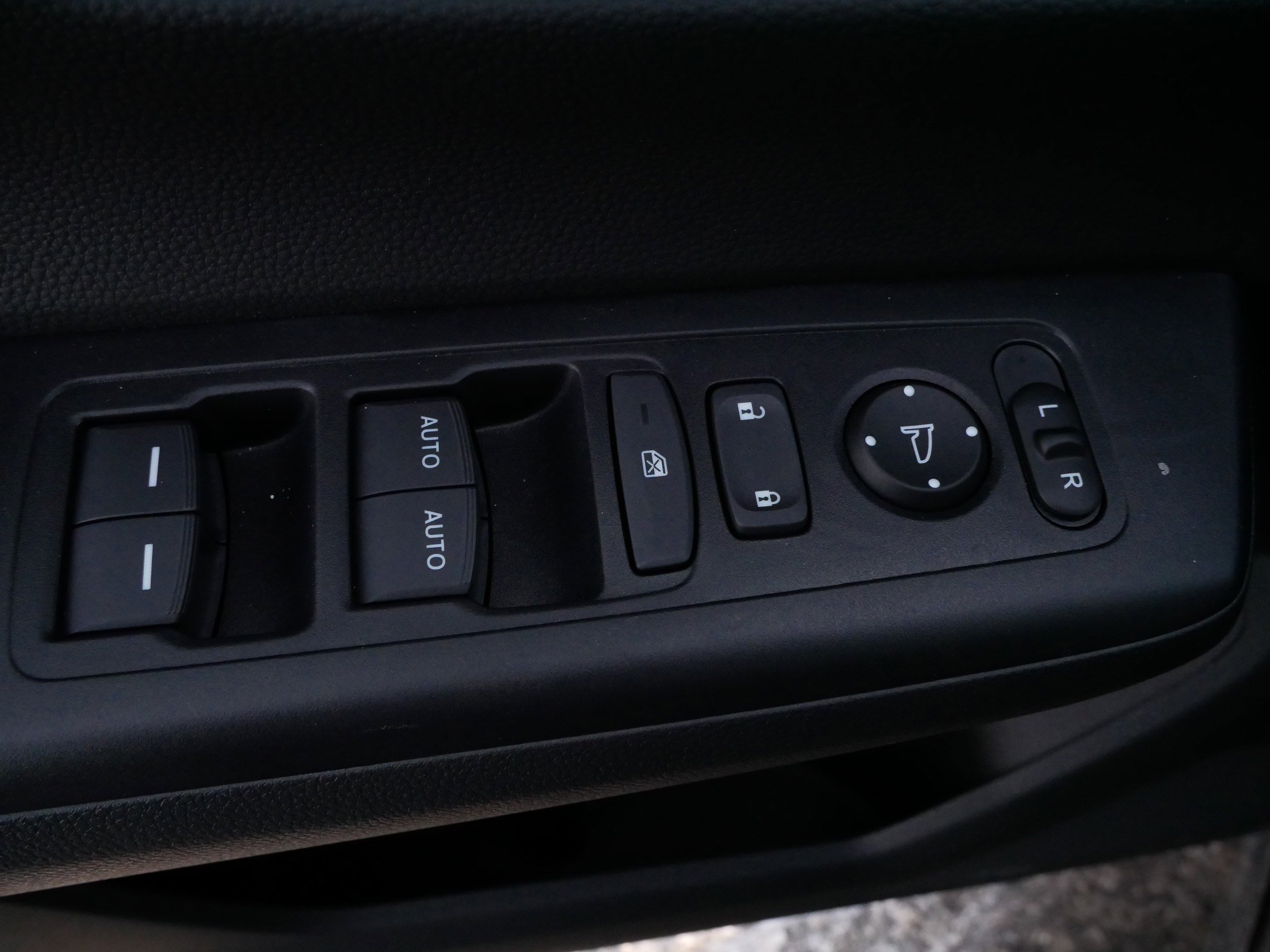 Certified 2026 Honda CR-V EX image 19