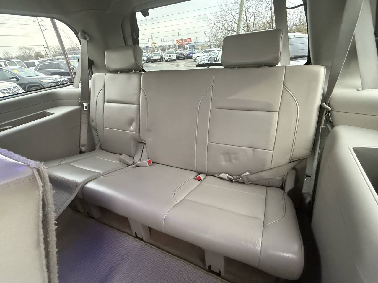 Used 2010 Nissan Armada Titanium AWD/4WD image 21