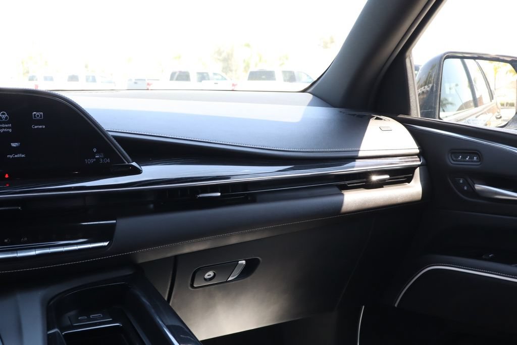 Used 2021 Cadillac Escalade Sport RWD image 27