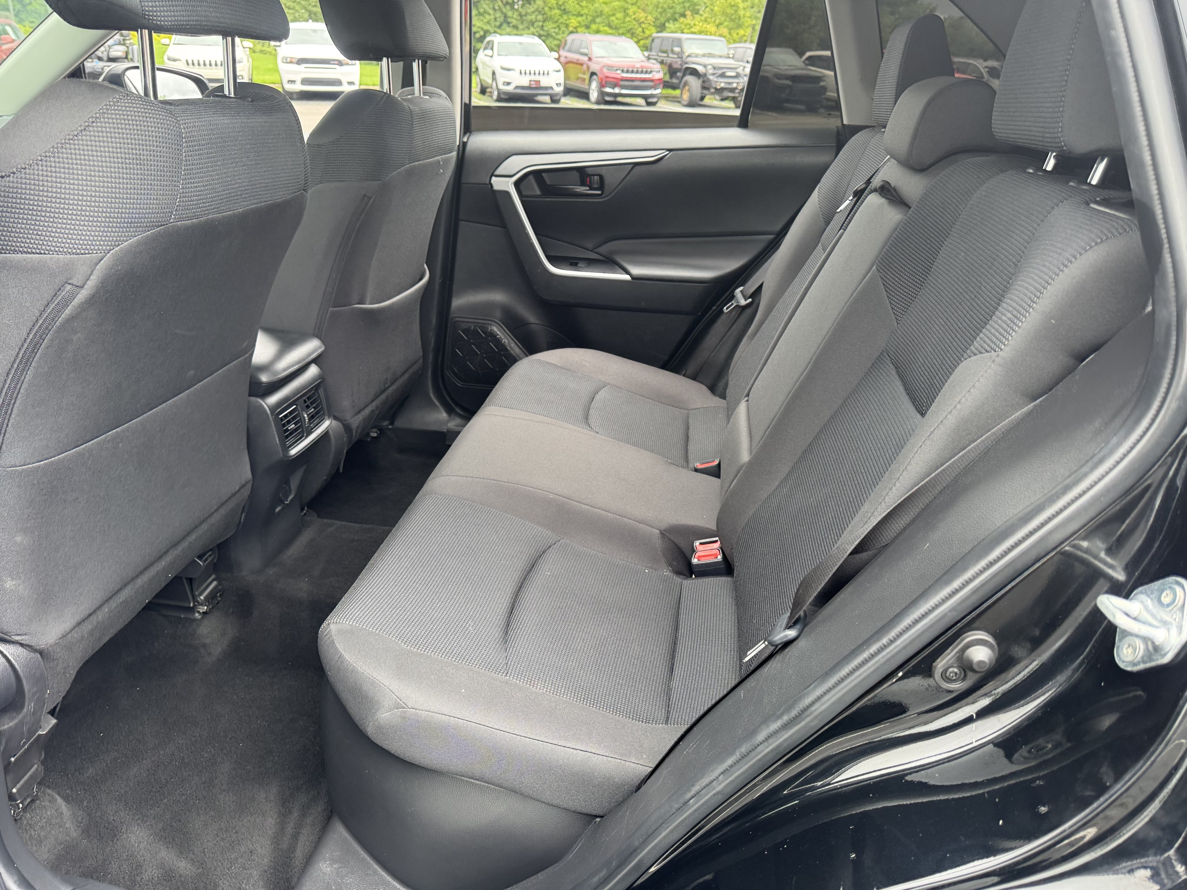 Used 2024 Toyota RAV4 LE AWD/4WD image 16