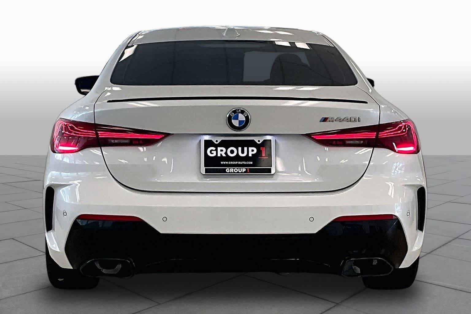 Used 2025 BMW M440i Coupe w/ Premium Package RWD image 4