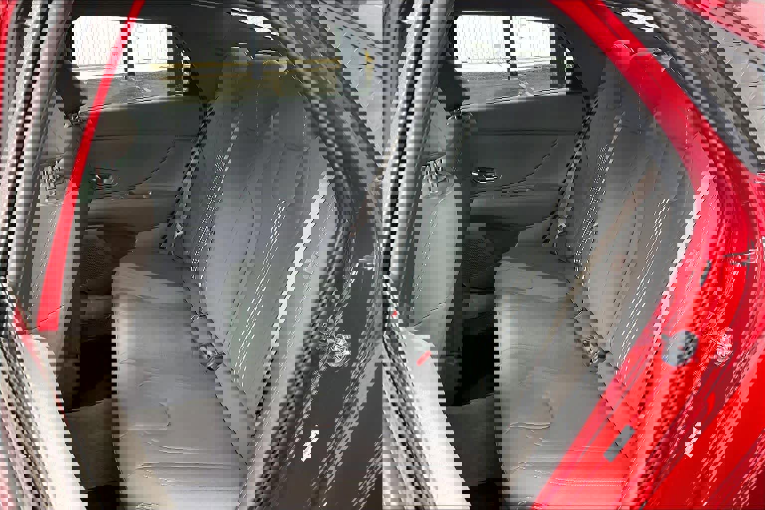 Certified 2025 Hyundai Elantra Sport image 21