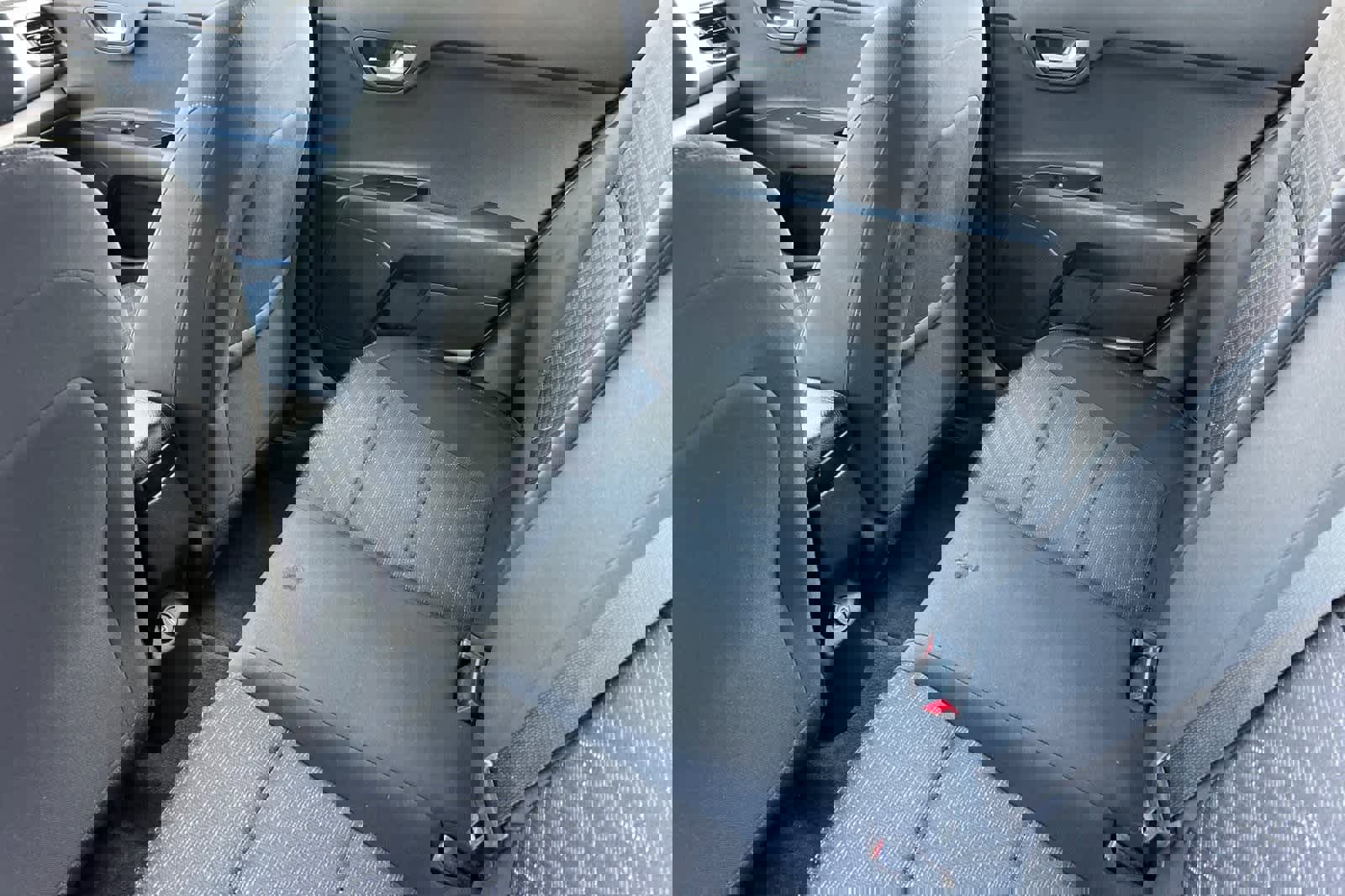 Used 2021 Kia Rio S image 5