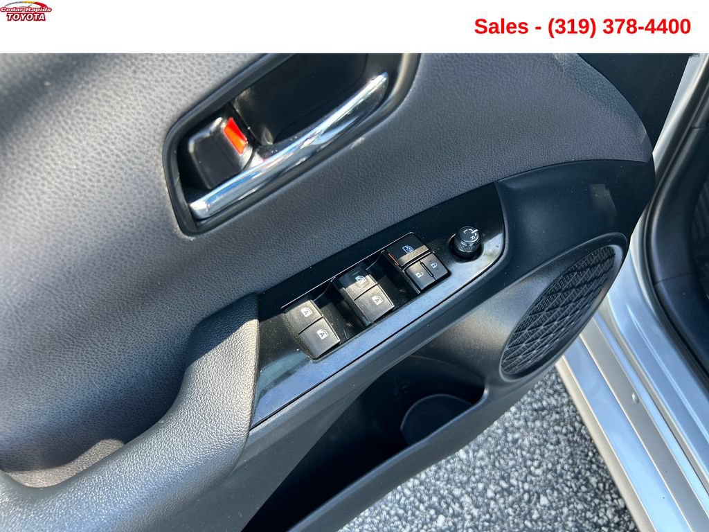 Used 2016 Toyota Prius Three FWD image 12