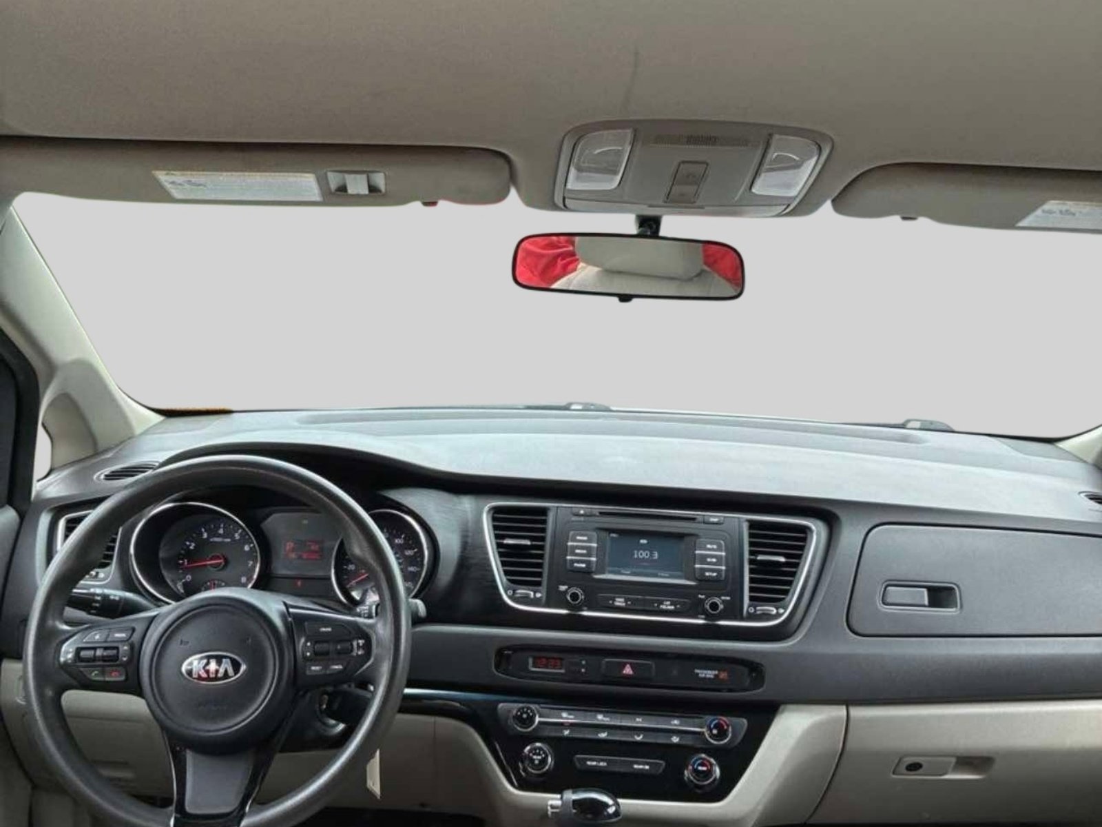 Used 2016 Kia Sedona LX image 3