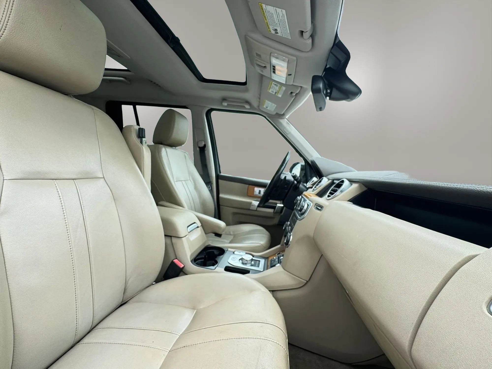 Used 2015 Land Rover LR4 HSE AWD/4WD image 15