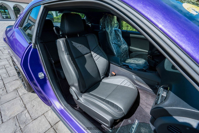 Used 2016 Dodge Challenger SRT Hellcat image 41