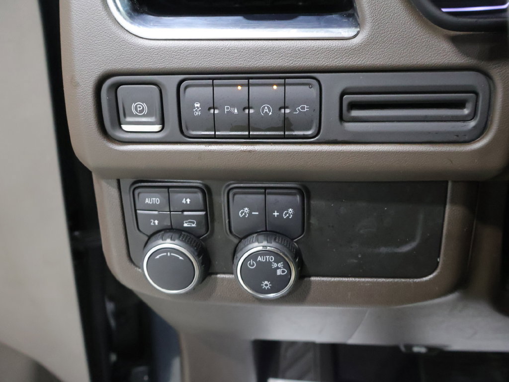 Used 2021 Chevrolet Tahoe LT AWD/4WD image 32