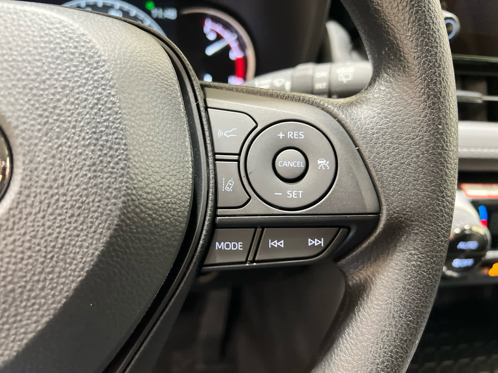 New 2025 Toyota RAV4 XLE image 17