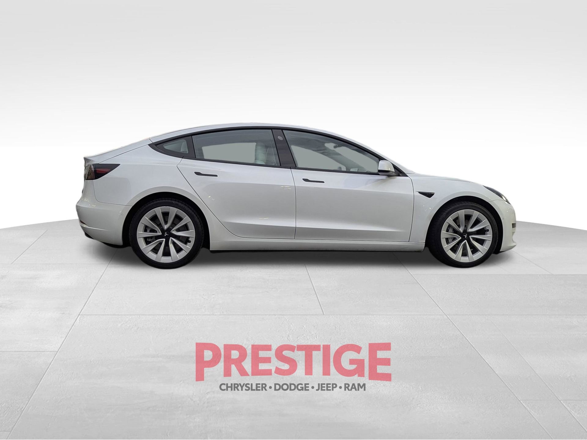 Used 2022 Tesla Model 3 Long Range image 7