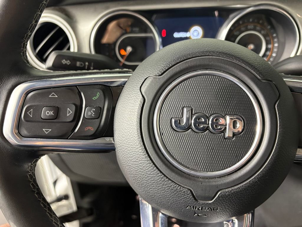 Used 2020 Jeep Gladiator Overland AWD/4WD image 22