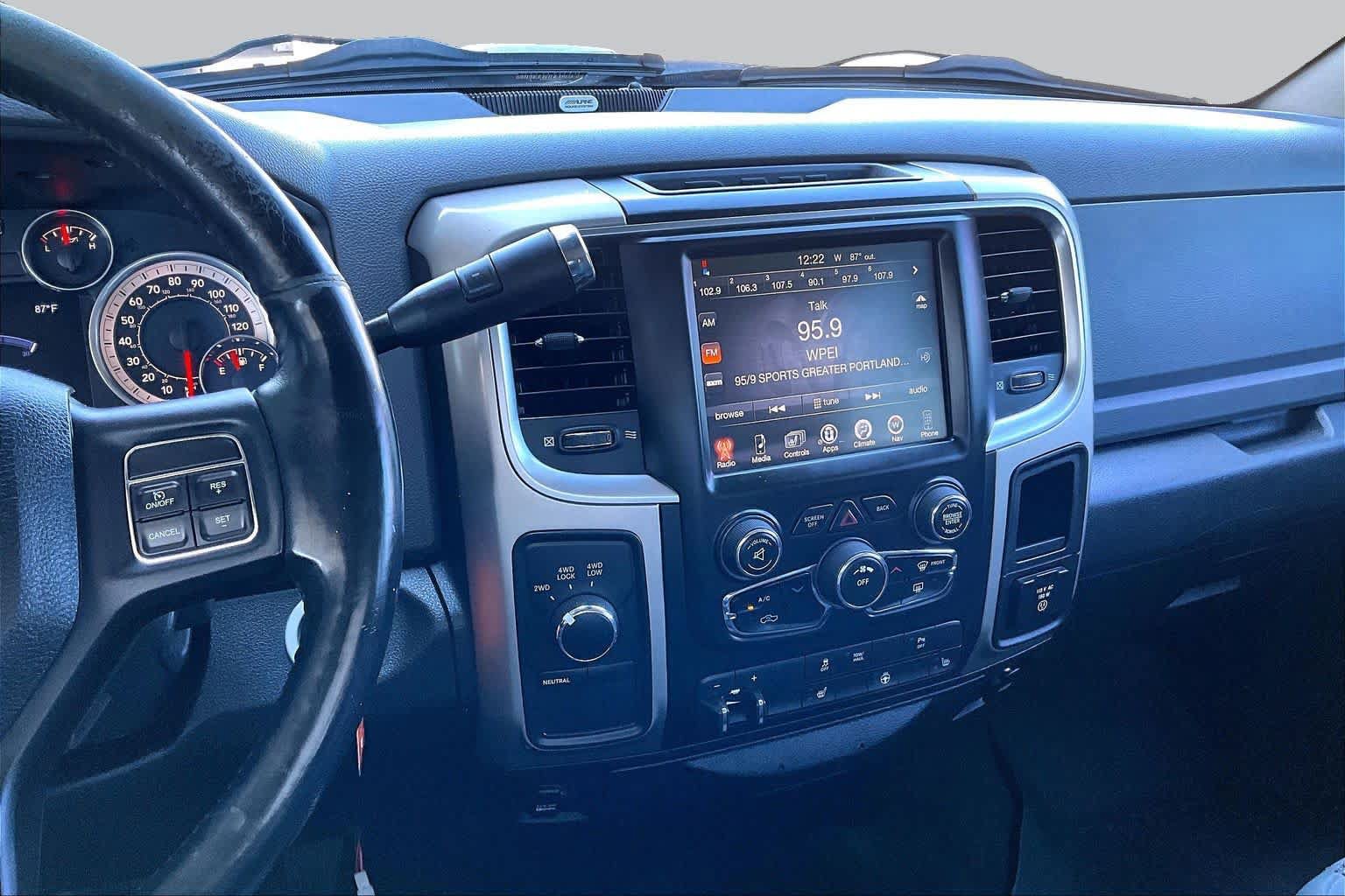 Used 2015 RAM 2500 Big Horn AWD/4WD image 7