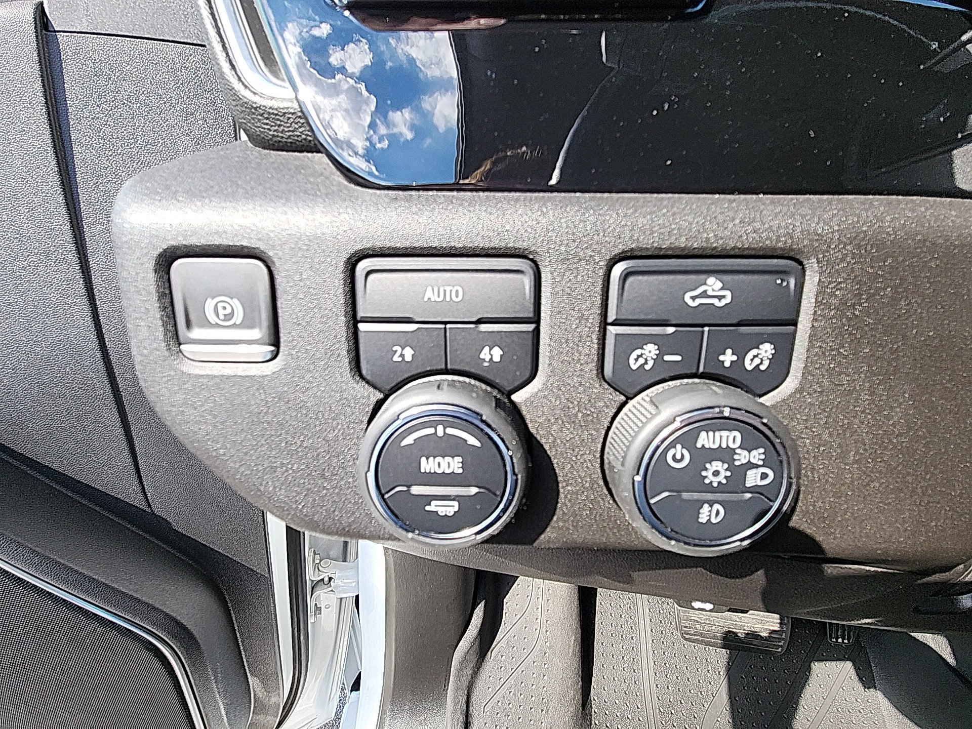 Used 2022 Chevrolet Silverado 1500 RST image 21