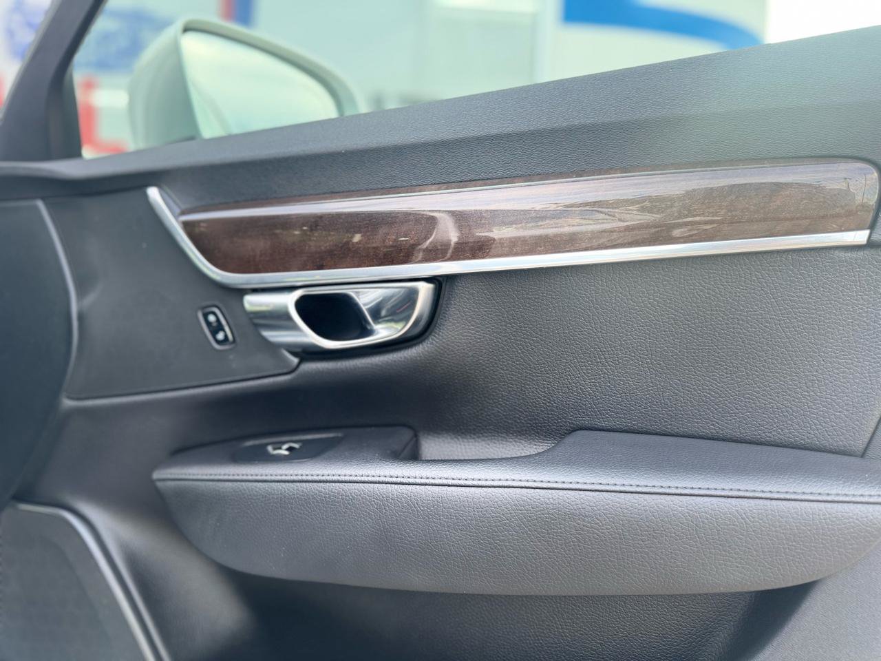Used 2018 Volvo S90 T5 Momentum w/ Convenience Package AWD/4WD image 51