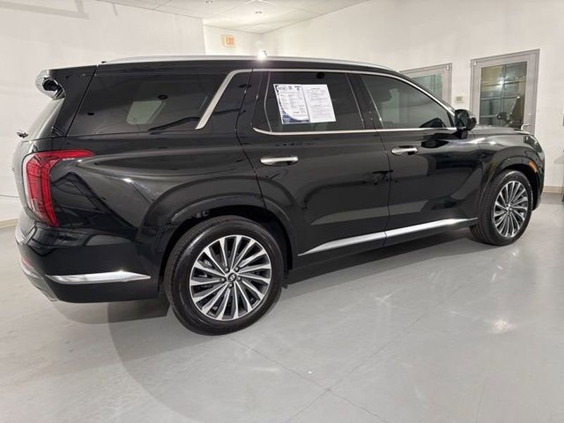 Used 2025 Hyundai Palisade Calligraphy image 16