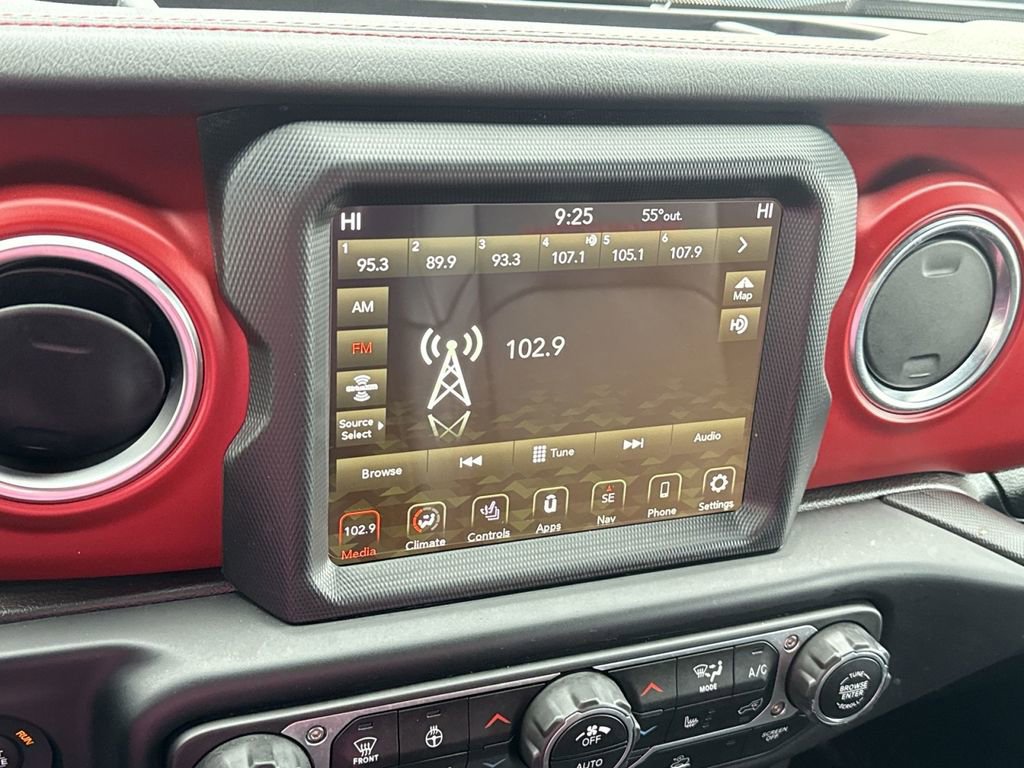 Used 2023 Jeep Gladiator Rubicon w/ Cold Weather Group image 17