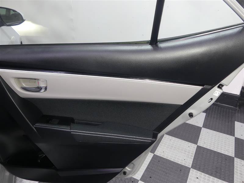 Used 2019 Toyota Corolla LE FWD image 25