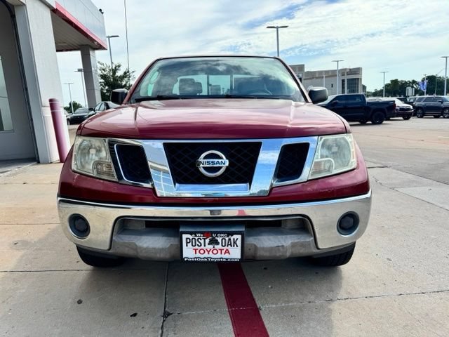Used 2011 Nissan Frontier SV RWD image 2