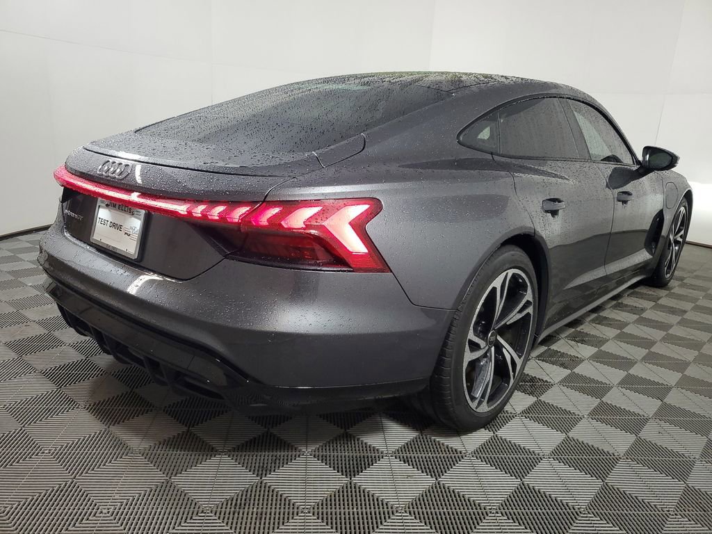 Used 2022 Audi e-tron GT Premium Plus w/ Performance Package image 6