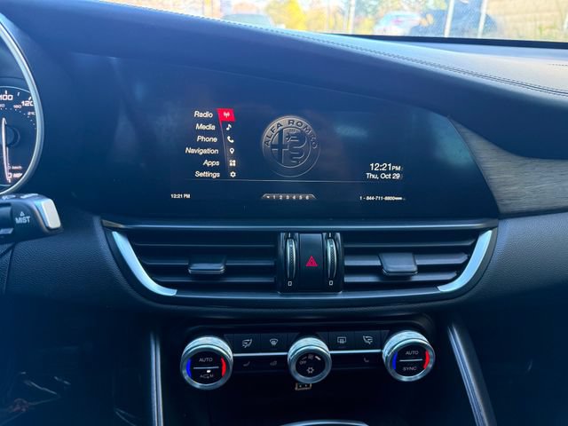 Used 2017 Alfa Romeo Giulia Ti w/ TI Lusso Package AWD/4WD image 7