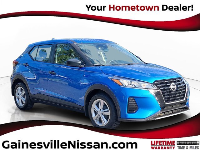 Used 2024 Nissan Kicks S FWD image 1
