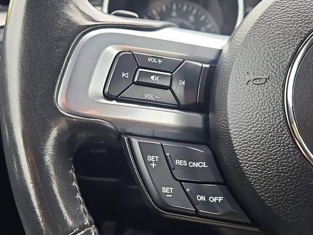 Used 2021 Ford Mustang Premium RWD image 23