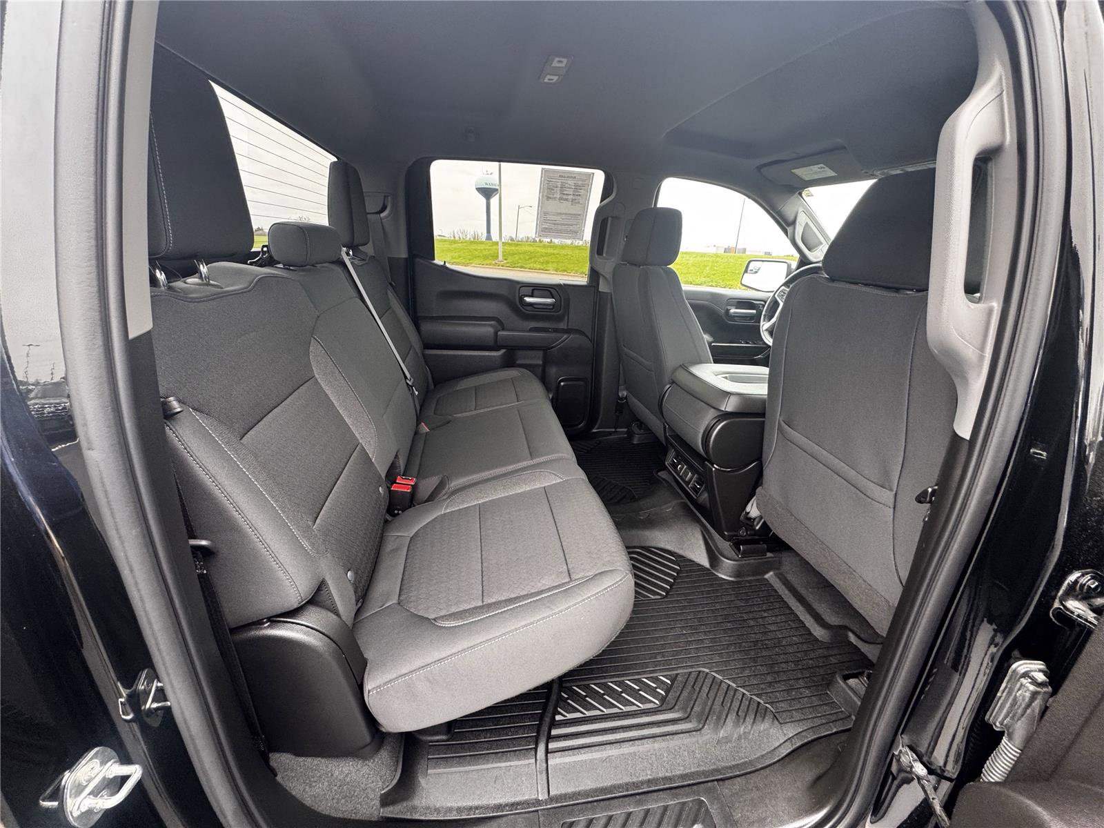 Used 2020 Chevrolet Silverado 1500 LT w/ All-Star Edition image 8