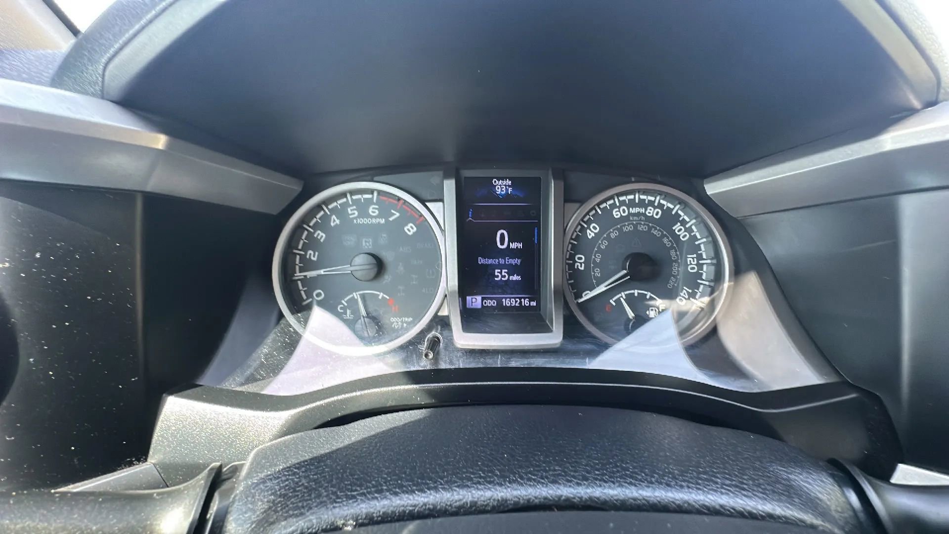 Used 2016 Toyota Tacoma Limited w/ Towing Package AWD/4WD image 12