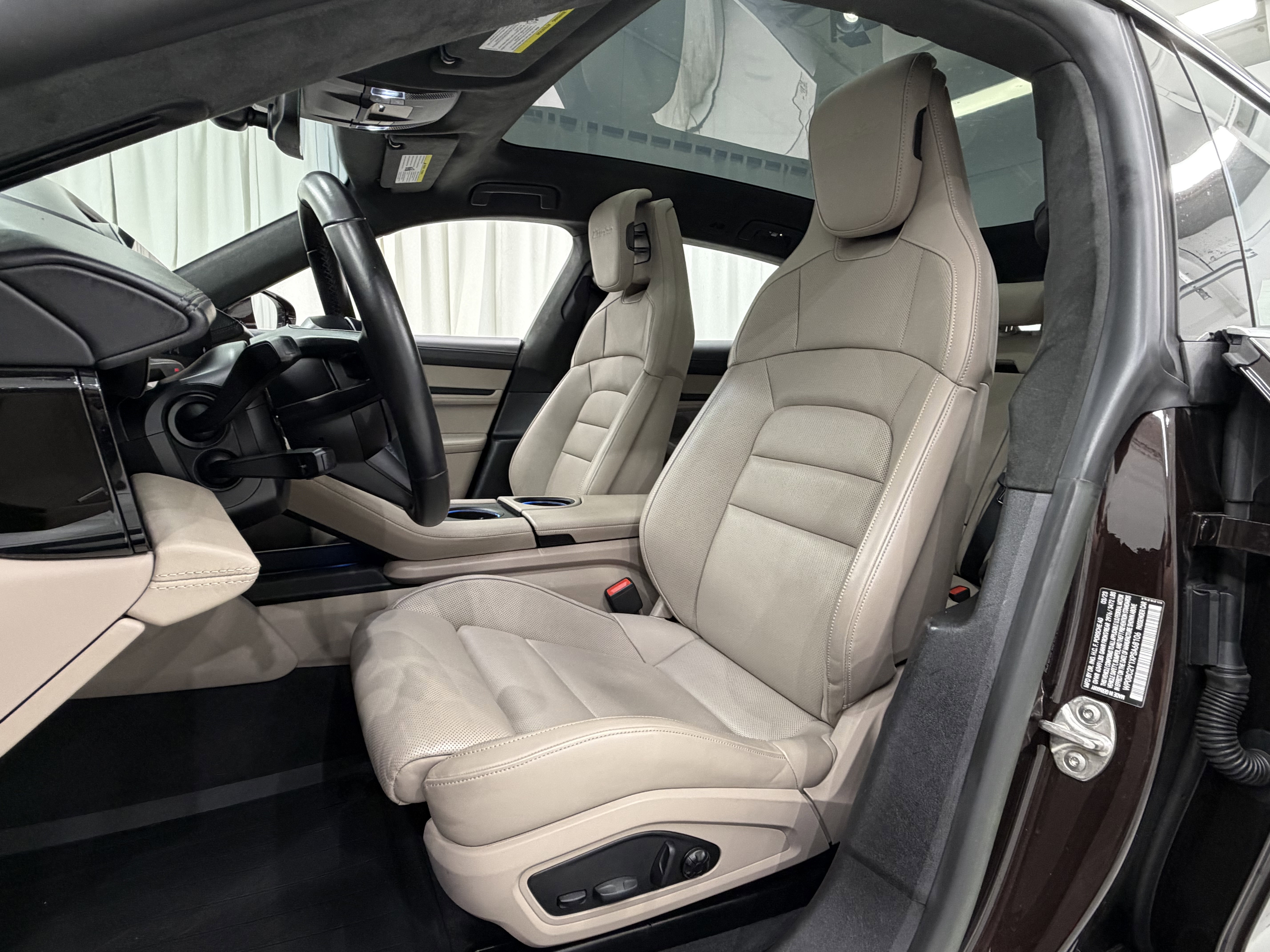 Certified 2023 Porsche Taycan Turbo image 33