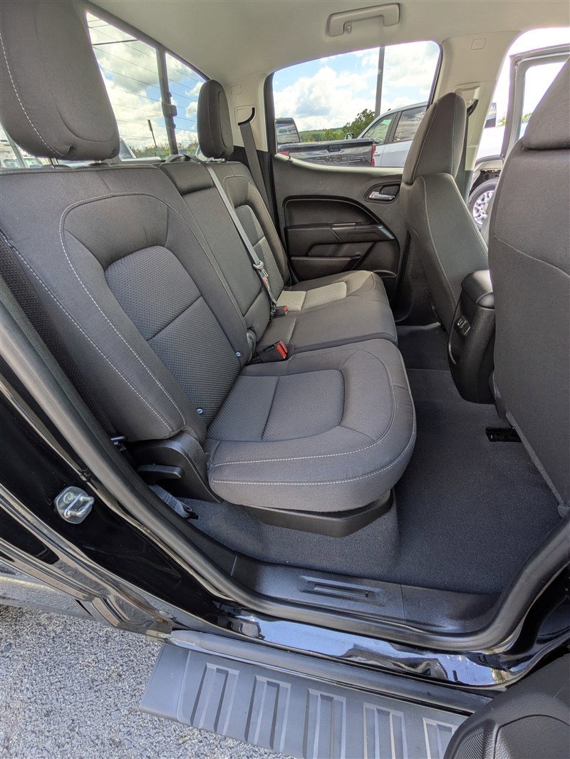 Used 2022 Chevrolet Colorado LT w/ LT Convenience Package image 19