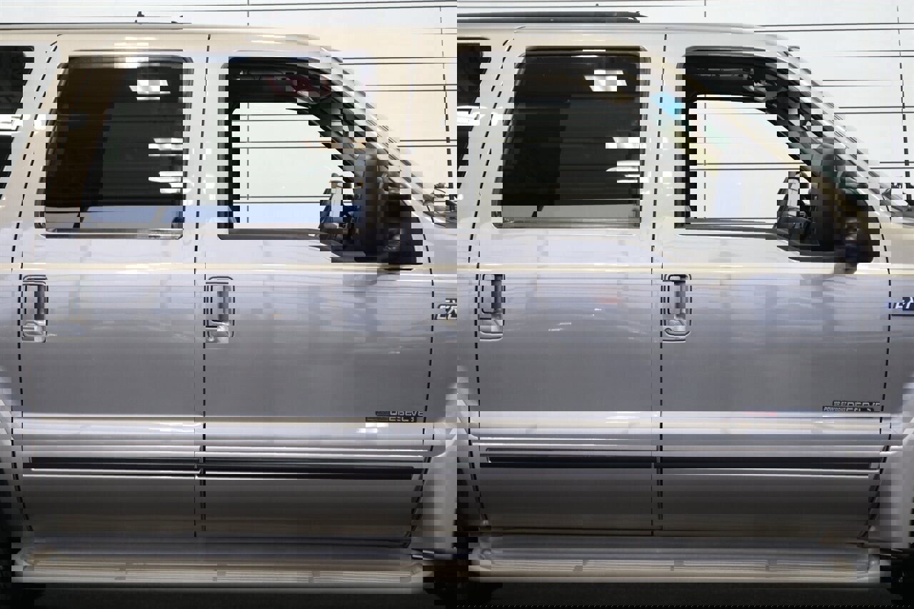 Used 2002 Ford Excursion Limited image 49