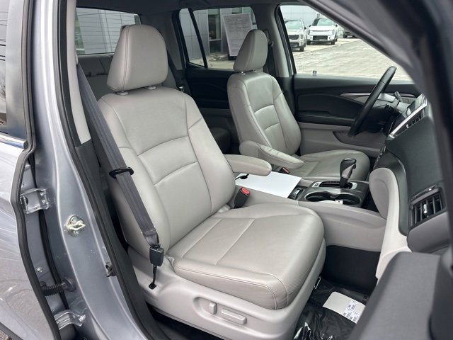 Used 2017 Honda Ridgeline RTL-T image 35