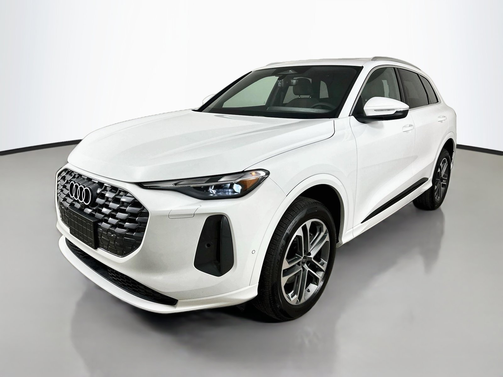 New 2026 Audi Q5 Premium AWD/4WD image 1