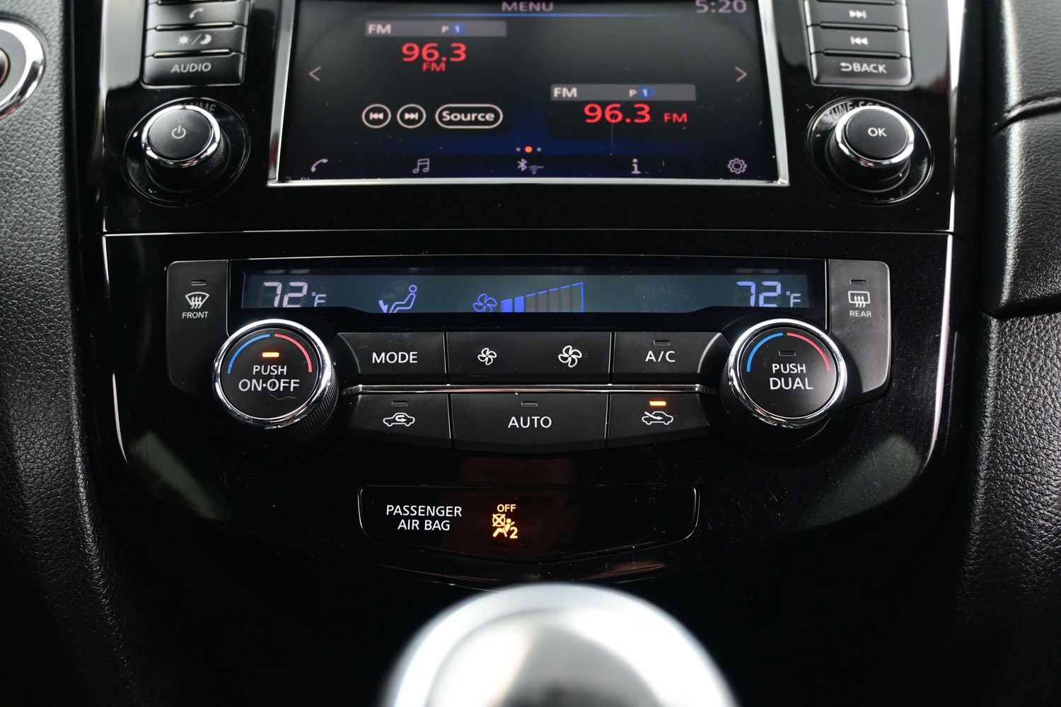 Used 2018 Nissan Rogue SV AWD/4WD image 20