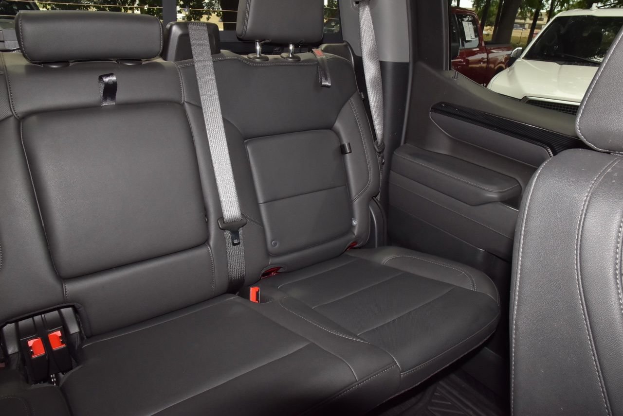 Used 2025 Chevrolet Silverado 1500 LTZ AWD/4WD image 21