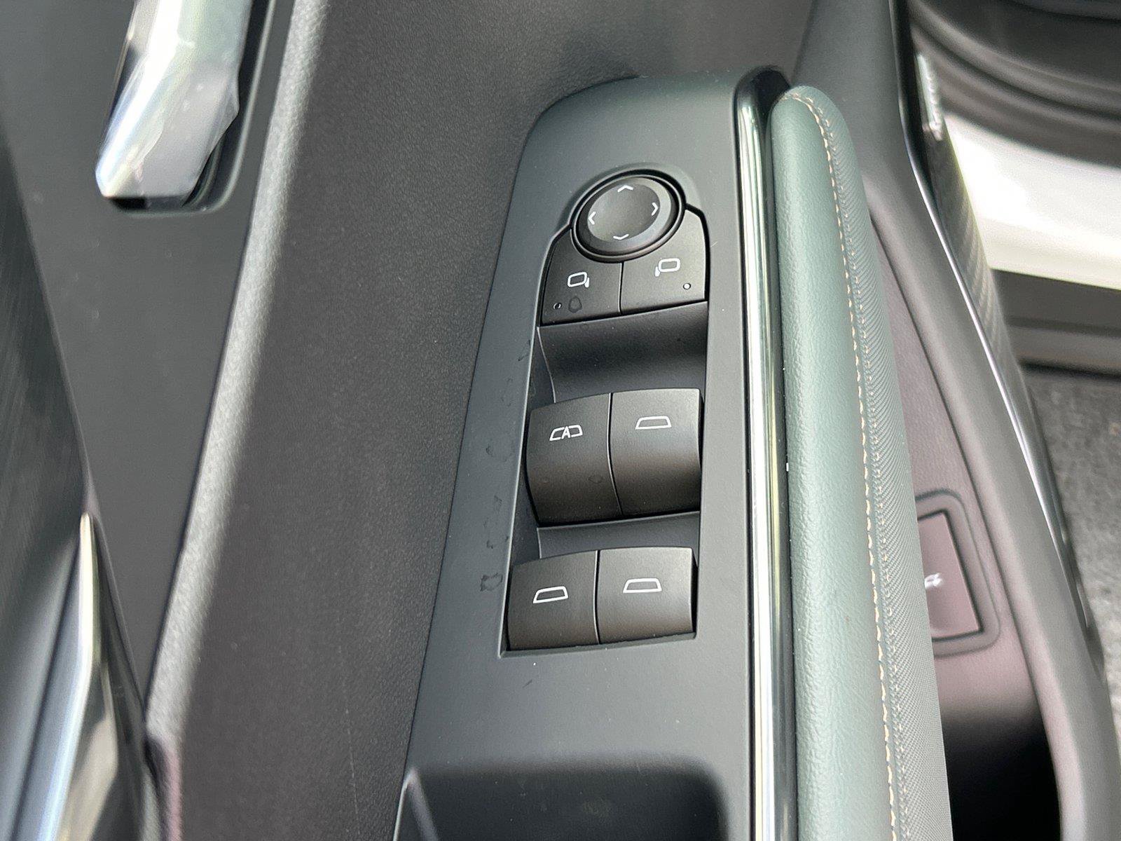 New 2026 GMC Acadia AT4 w/ Luxury Package AWD/4WD image 21