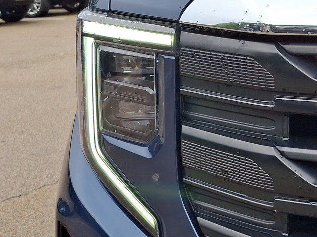 Used 2022 GMC Sierra 1500 Pro w/ Pro Value Package AWD/4WD image 9