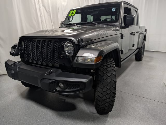 Used 2023 Jeep Gladiator Sport AWD/4WD image 7