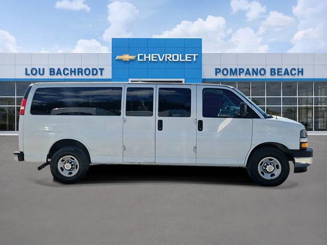 Used 2019 Chevrolet Express 3500 LT w/ LT Preferred Equipment Group RWD image 2