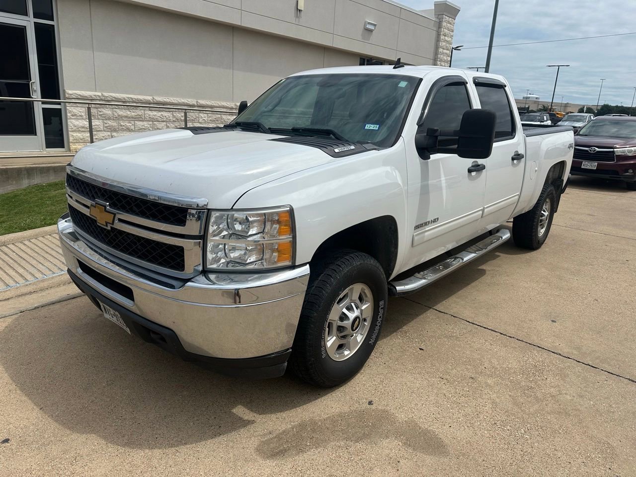 Used 2014 Chevrolet Silverado 2500 LT AWD/4WD image 5