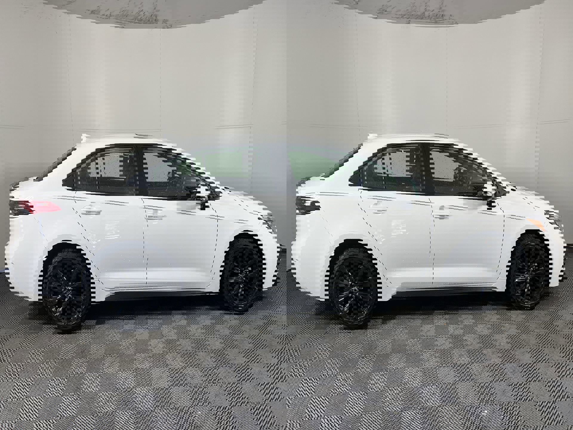 New 2024 Toyota Corolla XSE image 2