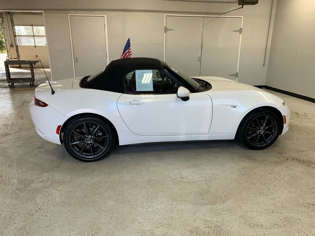 Used 2020 MAZDA MX-5 Miata Grand Touring image 8