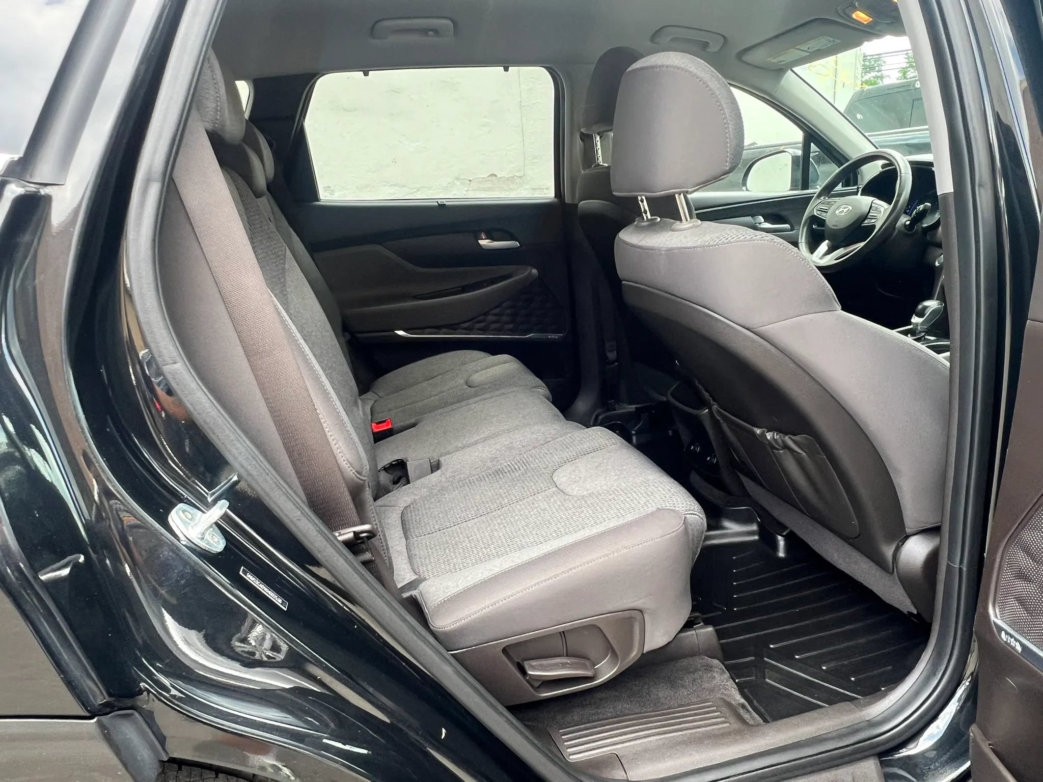 Used 2019 Hyundai Santa Fe SEL w/ Cargo Package AWD/4WD image 30